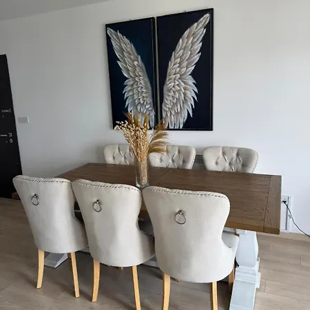 公寓 Elegant Escape In *