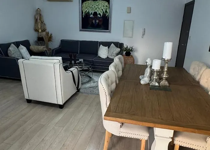 Elegant Escape In 公寓 *